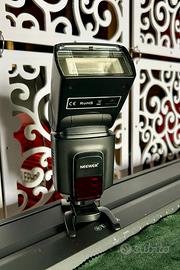 Flash NEEWER SPEEDLIGHT TT560