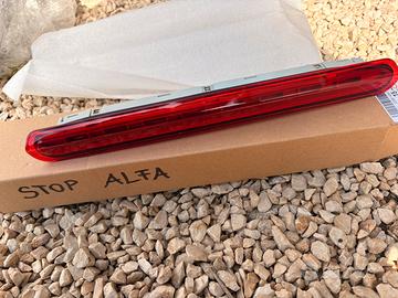 Stop centrale Alfa Romeo Mito