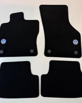 Tappetini auto VW GOLF 8 2019 -2025 in velluto