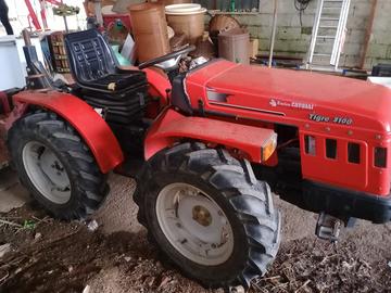 Trattore Carraro Tigre 3100 con attrezzi