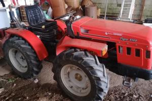 Trattore Carraro Tigre 3100 con attrezzi