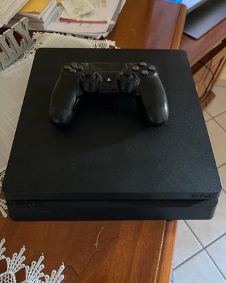 Ps4 + 2 controller + 3 giochi
