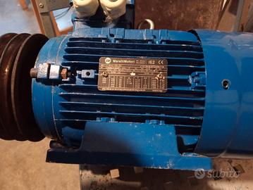 Motore MorelliMotore 220 trifase