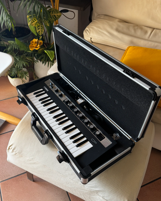 yamaha reface cp - synth 37 tastiera pianola pile