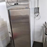 Armadio refrigerato professionale