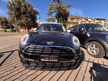 Mini 1.5 Cooper D 5 porte -99.000km