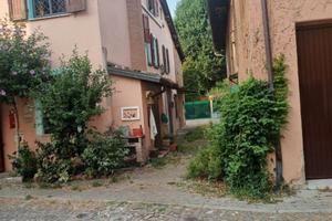 Modena mini con posto auto riservato