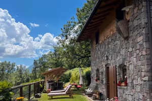 Chalet con sauna esterna