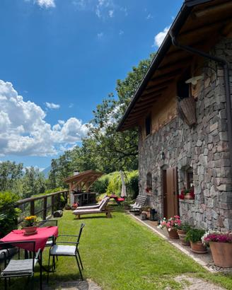 Chalet con sauna esterna