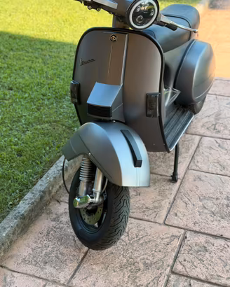 Vespa px 125 anno 2000 completamente restaurata
