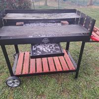 barbecue a legna o carbonella 