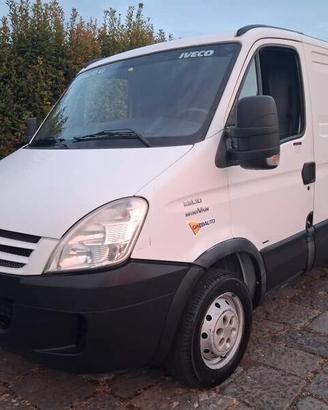 IVECO DAILY 29L 10 2.3 MJTD PC-PL