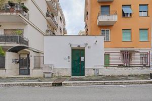 Pratico locale con possibilità di cambio di destin