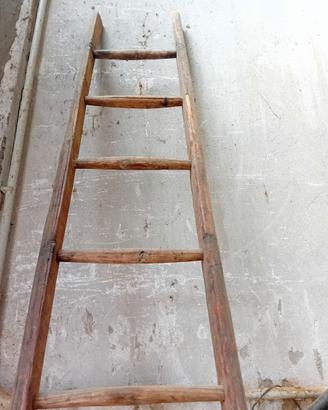 scala in legno fatta a mano anni 30 in castagno