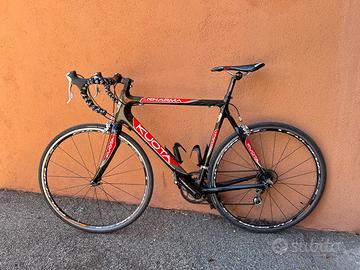 Bici da corsa Kuota carbonio