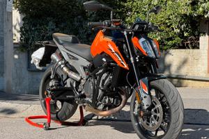 KTM DUKE 790 2023
