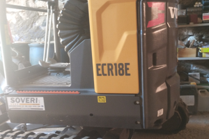 Mini escavatore volvo