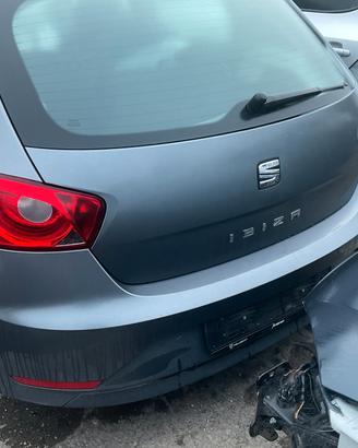 POSTERIORE COMPLETO SEAT IBIZA 2010 PER RICAMBI
