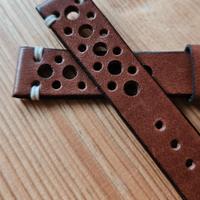 cinturino artigianale in pelle per orologio 