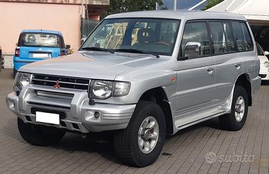 Mitsubishi Pajero 2.5 TDI 5P GLS -MOTORE NUOVO-