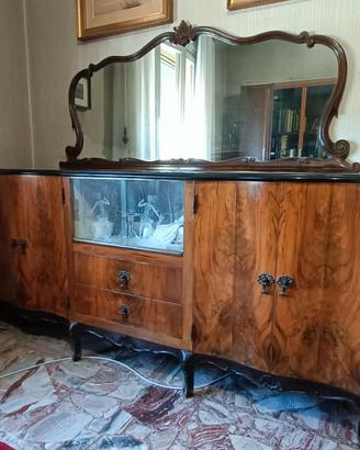 Credenza stile Chippendale