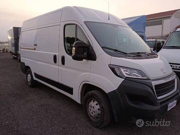 Peugeot Boxer 330