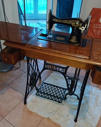 Macchina da cucire vintage