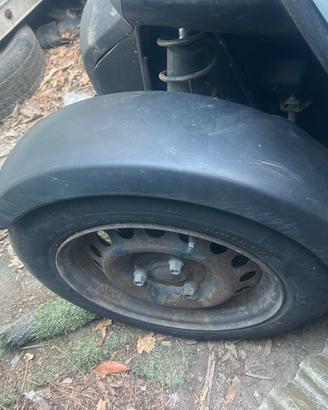 PARAFANGO POSTERIORE DESTRO RENAULT TWIZY