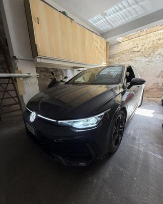 GOLF 8.5 2.0 R-LINE