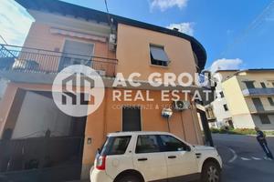 Esclusivo quadrilocale ristrutturato senza spese c