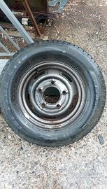 Gomme e cerchi Tata Pick Up