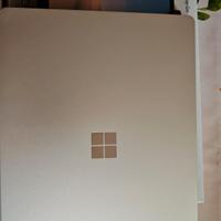Microsoft Surface Laptop Go