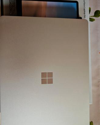 Microsoft Surface Laptop Go