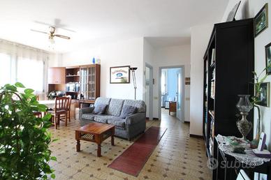 4 LOCALI A GARBAGNATE MILANESE