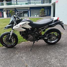 Ducati Hypermotard 796