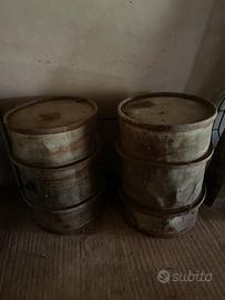 Fusti in metallo per arredo vintage