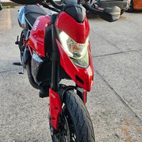 DUCATI HYPERMOTARD 950 DEL 2022