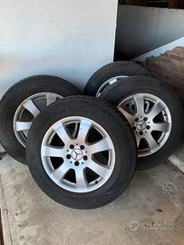 4 Pneumatici completi