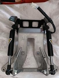 Yamaha TMax 530 SX cerniera sella e ammortizzatori