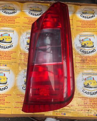 FARO POSTERIORE DESTRO LANCIA MUSA ANNO:2006