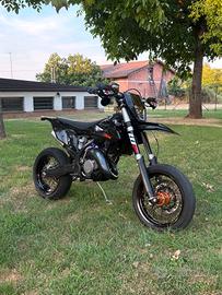 KTM 125 SX 2021 motard.