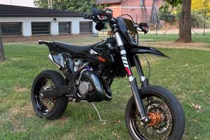 KTM 125 SX 2021 motard.