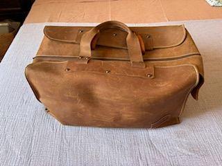 BORSONE CUOIO FERRAGAMO