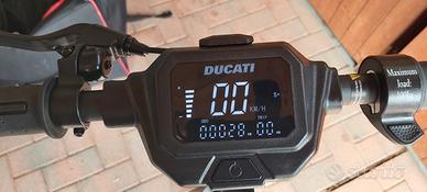 monopattino elettrico