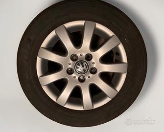 Cerchi in lega originali Volkswagen R15 + Gomme