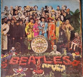 Beatles Sgt. Pepper's Lonely Hearts Club Band