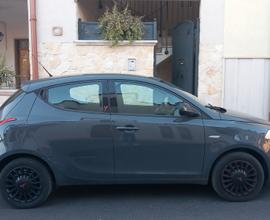 Lancia y 1.2 GPL 2013