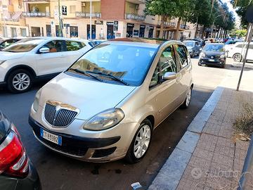 lancia musa 1300 multi jet 