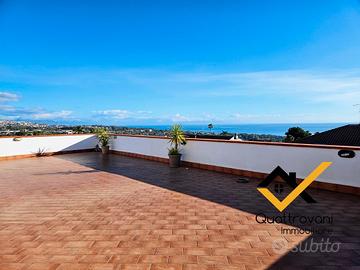 Esclusivo 2 Vani e Mezzo con Terrazza Vista Mare