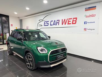 MINI Countryman 2.0 D FAVOURED MHEV aut. 48V 163 c